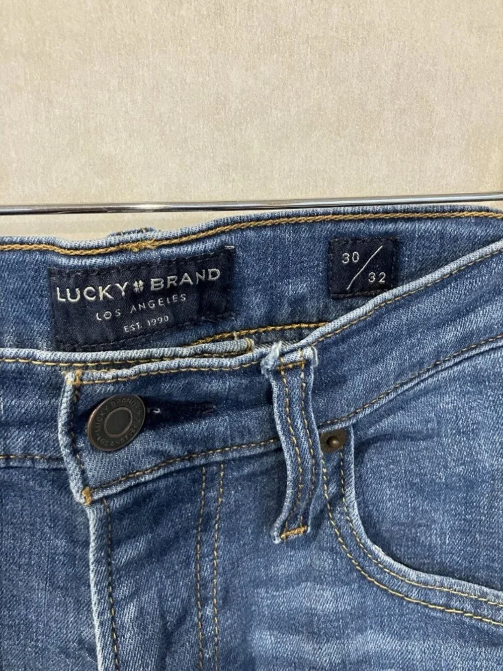 Lucky Brand 221 Straight Jeans Mens Size 32/30 (Actual 32/27) Blue Stretch Denim